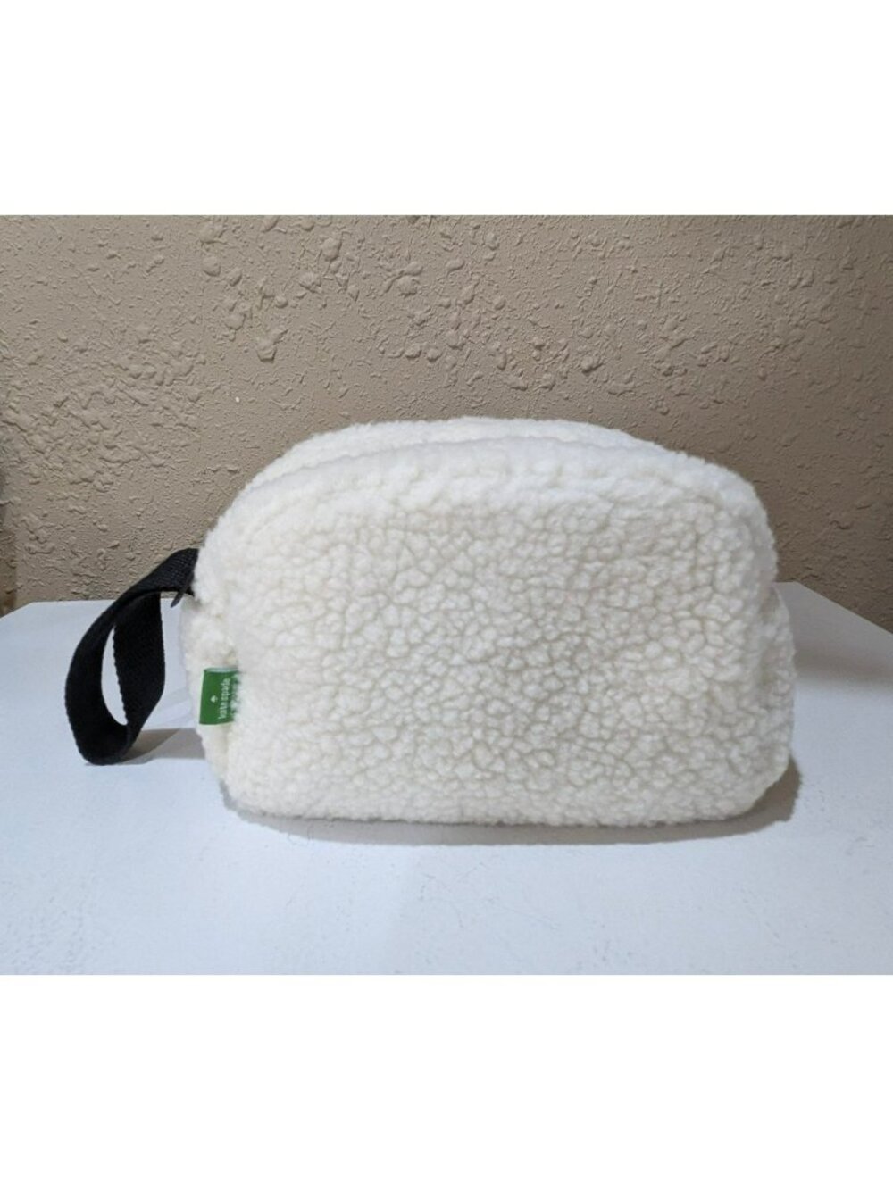 Kate Spade Ivory White Sherpa Makeup Cosmetic Bag Pouch Wristlet